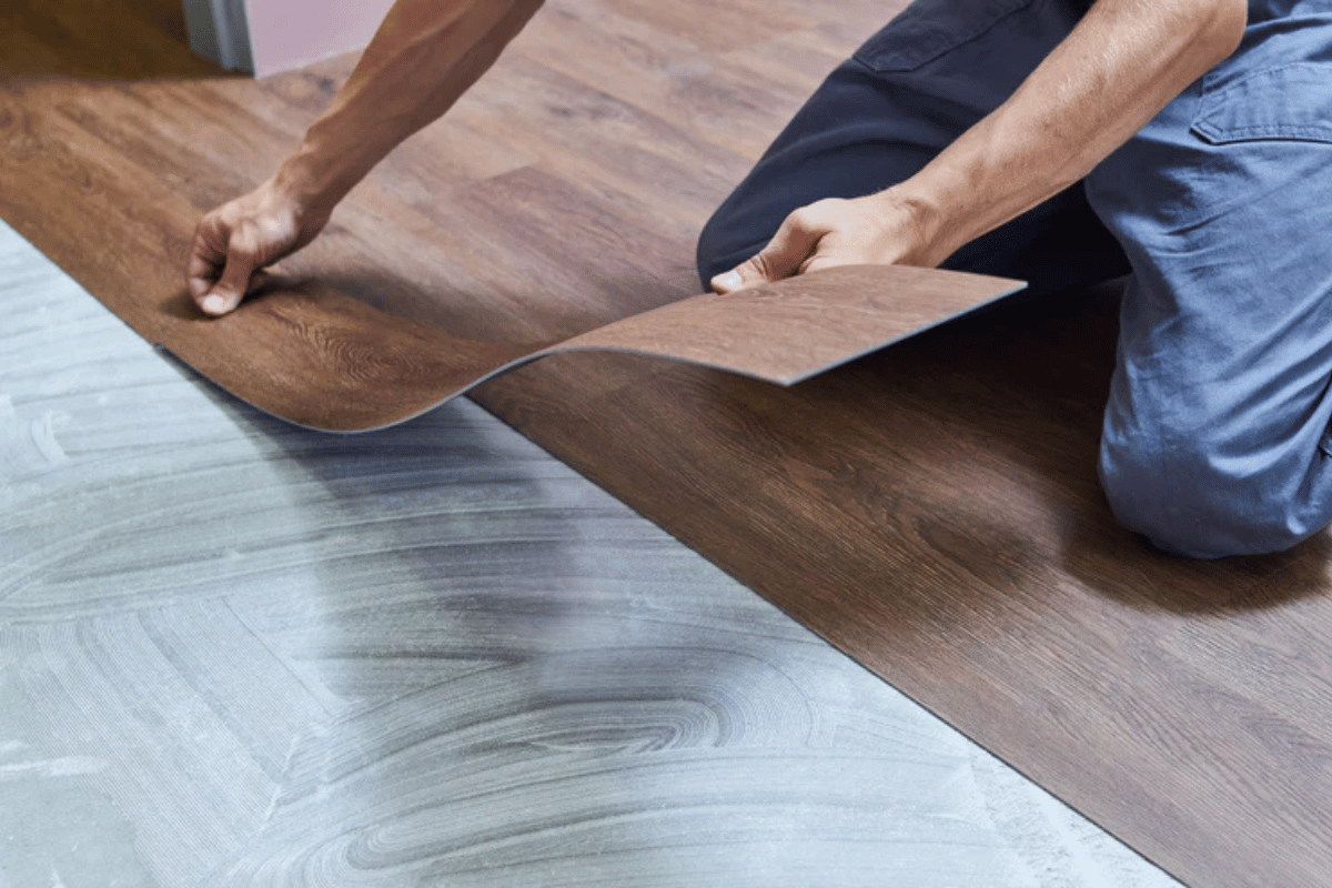 Flooring-replacement-tiles-vinyl-wood-carpet.png